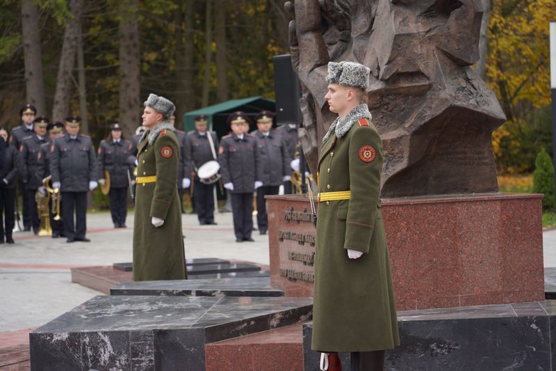 ЖЕРТВАМ ГЕНОЦИДА БЕЛОРУССКОГО НАРОДА ЖЕРТВАМ ГЕНОЦИДА БЕЛОРУССКОГО НАРОДА