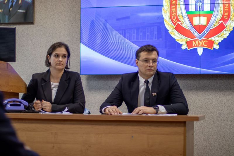 КРУГЛЫЙ СТОЛ КРУГЛЫЙ СТОЛ